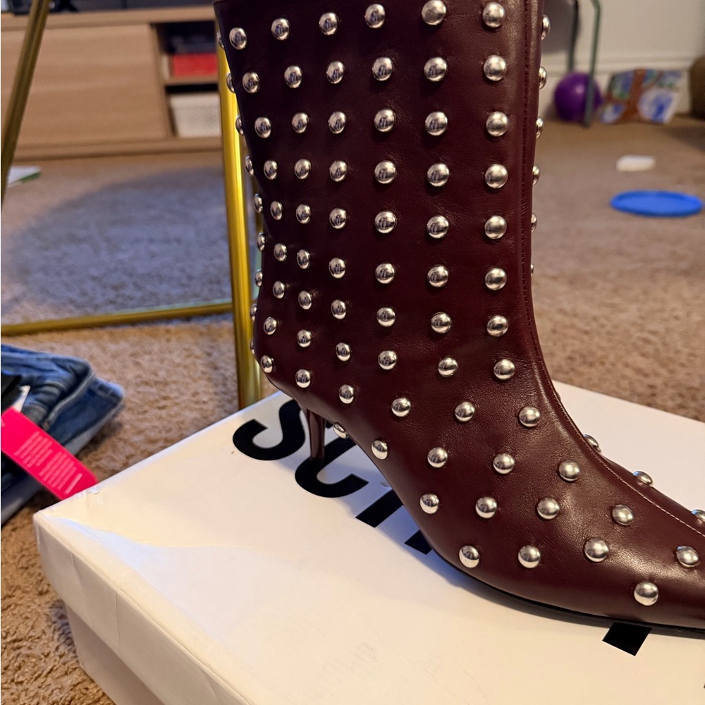 SCHUTZ Burgundy Heeled Boots with Silver Studs